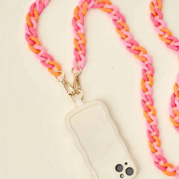 NEW THE DARLING EFFECT hold the phone crossbody chain in sassy - Picture 1 of 3
